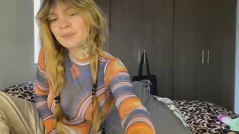 Val riess -- Instagram free online show from 10.01.25