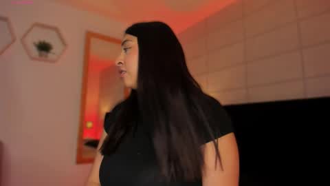 Christine  online show from 10.03.25