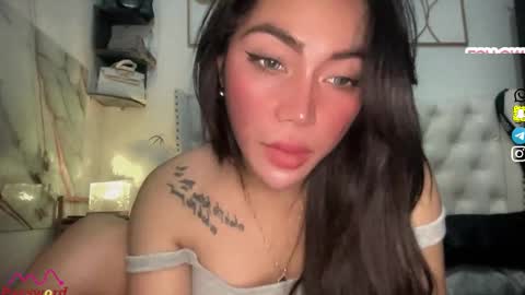 Snapshot of christinee_star chatting on 11.21.25 christine online show from 11.21.25