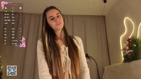 Snapshot of christinfinnie chatting on 12.15.25 Ellie online show from 12.15.25