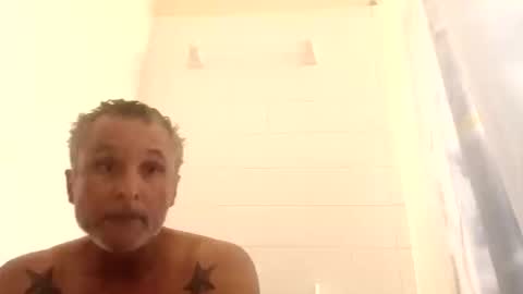 Snapshot of christopher_rain chatting on 11.06.25 Christopher Rain online show from 11.06.25