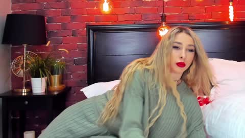 christyna_ross online show from 01.29.25