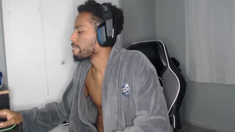 Snapshot of chrisvacherx chatting on 12.04.24 ChrisVacherx online show from 12.04.24