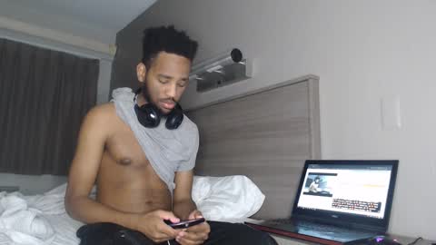 Snapshot of chrisvacherx chatting on 02.12.25 ChrisVacherx online show from 02.12.25