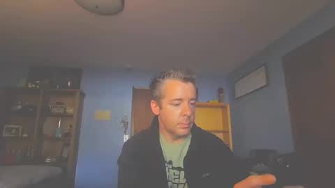 chrisw8121 online show from 03.21.26