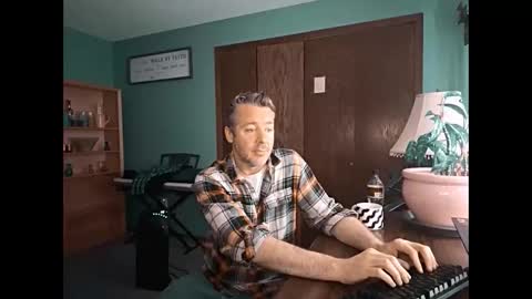 chrisw8121 online show from 04.19.26