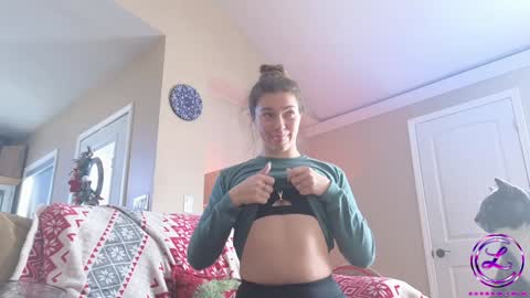 Snapshot of chroniclove chatting on 12.05.24 Marley online show from 12.05.24