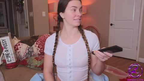 Snapshot of chroniclove chatting on 12.13.24 Marley online show from 12.13.24