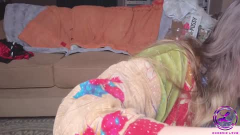 Snapshot of chroniclove chatting on 01.02.25 Marley online show from 01.02.25