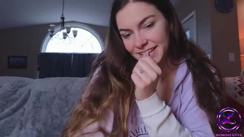 Snapshot of chroniclove chatting on 02.09.25 Marley online show from 02.09.25