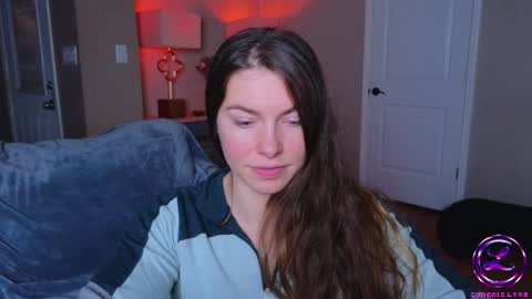 Snapshot of chroniclove chatting on 03.10.25 Marley online show from 03.10.25