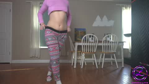 Snapshot of chroniclove chatting on 03.10.25 Marley online show from 03.10.25