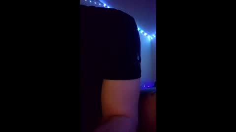 Snapshot of chronicup chatting on 12.15.25 chronicup online show from 12.15.25