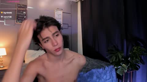 chrristopher77 online show from 11.11.25