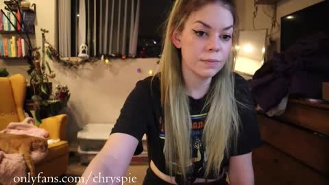 Chrys online show from 10.18.25