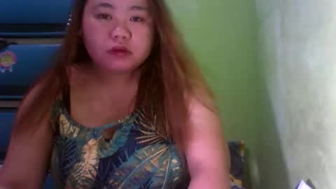 Snapshot of chubbybigtits_01 chatting on 10.28.25 chubbybigtits_01 online show from 10.28.25