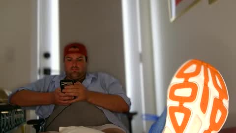 Snapshot of chubbygaymanbigfeet chatting on 05.24.26 ChubbyGayManBigFeet online show from 05.24.26