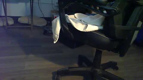 Snapshot of chubtoy chatting on 03.12.25 chubtoy online show from 03.12.25