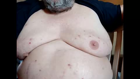 Snapshot of chubyluver11896 chatting on 02.12.26 chubyluver11896 online show from 02.12.26