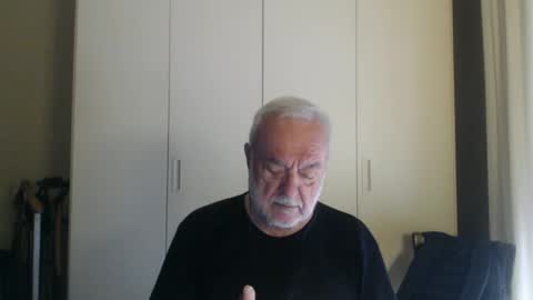 Snapshot of ciaoamoremio4 chatting on 10.15.25 ciaoamoremio4 online show from 10.15.25