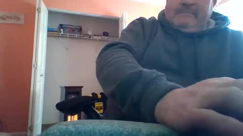 Snapshot of cicerofreak chatting on 09.30.25 cicerofreak online show from 09.30.25