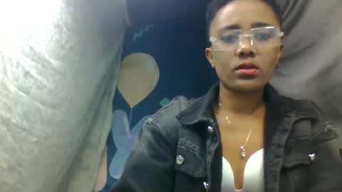 Snapshot of ciciazzhh chatting on 05.27.26 ciciazzhh online show from 05.27.26