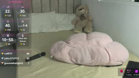 Mia online show from 02.28.26