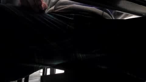 Snapshot of cigneska1 chatting on 12.31.24 cigneska1 online show from 12.31.24