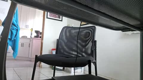 Snapshot of cigneska1 chatting on 09.11.25 cigneska1 online show from 09.11.25