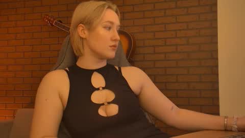 Cin Bellamy online show from 02.15.26