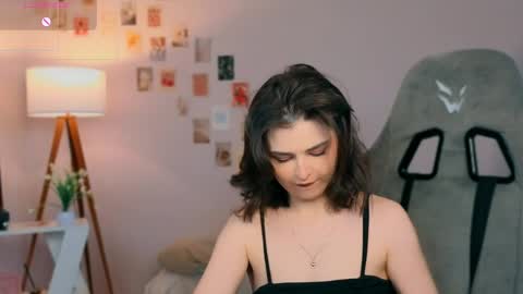 Snapshot of cindyclub_ chatting on 06.06.26 Rebbeka online show from 06.06.26