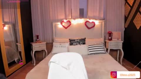 Snapshot of cindyolmos chatting on 03.04.25 Cindy online show from 03.04.25