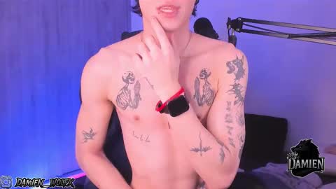 Snapshot of cinnamon_boyxxx chatting on 09.25.25 David     Independent Model online show from 09.25.25