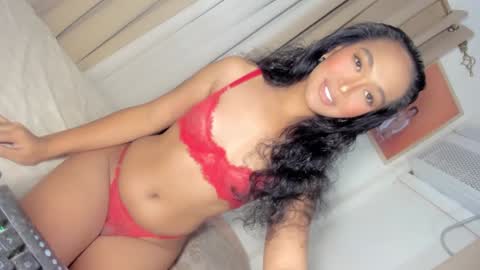 Snapshot of cinnamoncandy14 chatting on 12.09.24 Ask me online show from 12.09.24