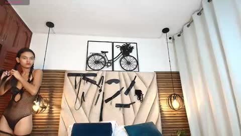 cinthiabaker online show from 11.04.25