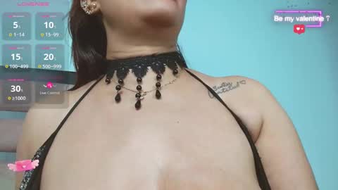 Cintia Hills online show from 02.26.25