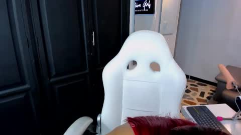 CintiaCollins  online show from 11.07.25