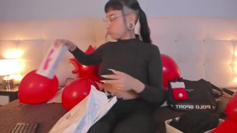 Cintya online show from 02.18.25