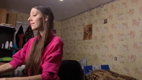 Lisa Salivan online show from 11.04.25