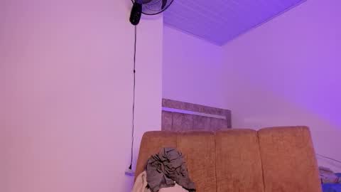 cj_davis1 online show from 12.21.25