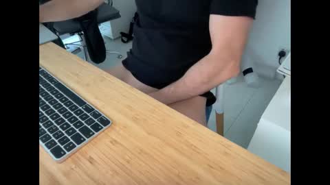 Snapshot of cjamie chatting on 01.14.25 cjamie online show from 01.14.25