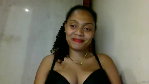 Snapshot of ckamilla45 chatting on 09.11.25 ckamilla45 online show from 09.11.25