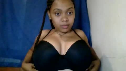 Snapshot of ckamilla45 chatting on 09.21.25 ckamilla45 online show from 09.21.25