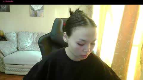 Snapshot of ckyvina chatting on 10.01.25 Sky online show from 10.01.25