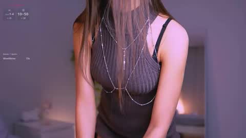 Snapshot of claire_amoure chatting on 03.12.25 Claire online show from 03.12.25