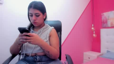 claire aristizabal online show from 01.26.25