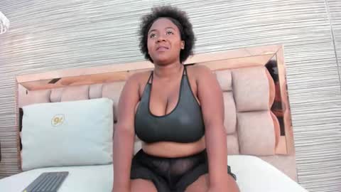 claire_bonny online show from 11.28.25