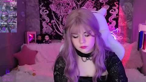 Claire Faers online show from 11.26.25