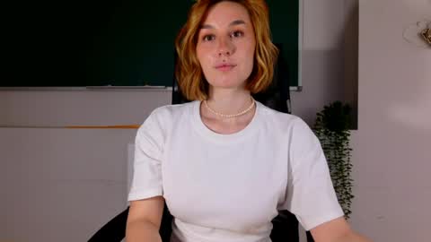 Snapshot of clairemathis chatting on 05.20.26 Claire online show from 05.20.26