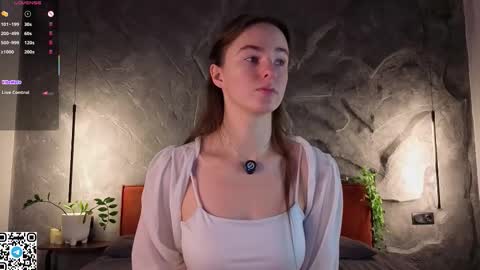 Snapshot of clairwittenmyer chatting on 11.25.25 Im Amy online show from 11.25.25